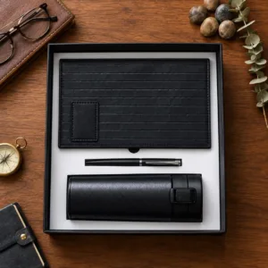 Corporate Gift Set with Diary, Pen & Flask 4 Black executive corporate gift set with organizer, metal pen and travel flask